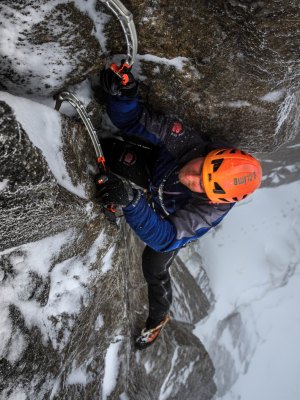 Performance Ice and Mixed Climbing